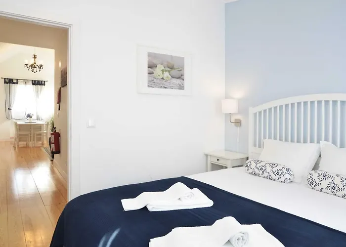 Apartment Santana 4 - Checkinhome Lisbon