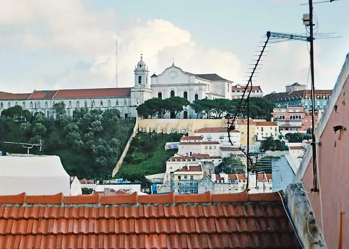 Santana 4 - Checkinhome Apartment Lisbon